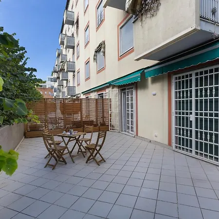 W/terrace 10 Min Walk From Piazza S.stefano Appartement Bologna
