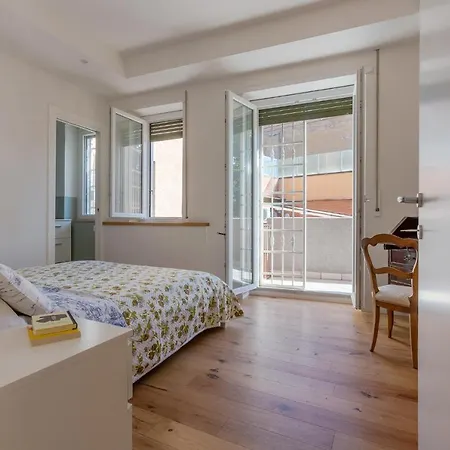 W/terrace 10 Min Walk From Piazza S.stefano Appartement *