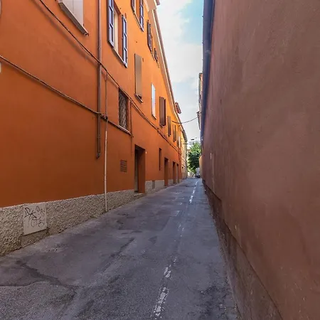W/terrace 10 Min Walk From Piazza S.stefano * Bologna