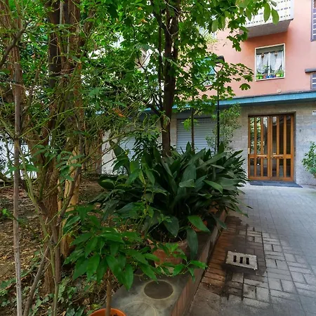 Appartement W/terrace 10 Min Walk From Piazza S.stefano