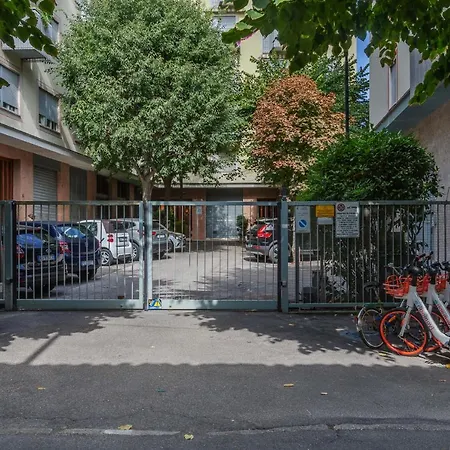 W/terrace 10 Min Walk From Piazza S.stefano Appartement
