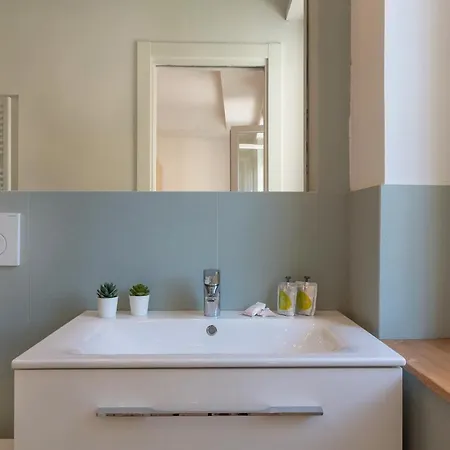 Appartement W/terrace 10 Min Walk From Piazza S.stefano Bologna